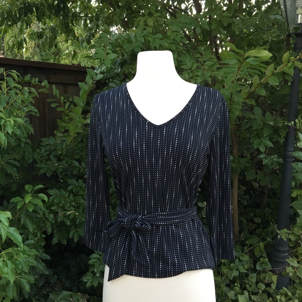 Liz Claiborne size small blouse great condition